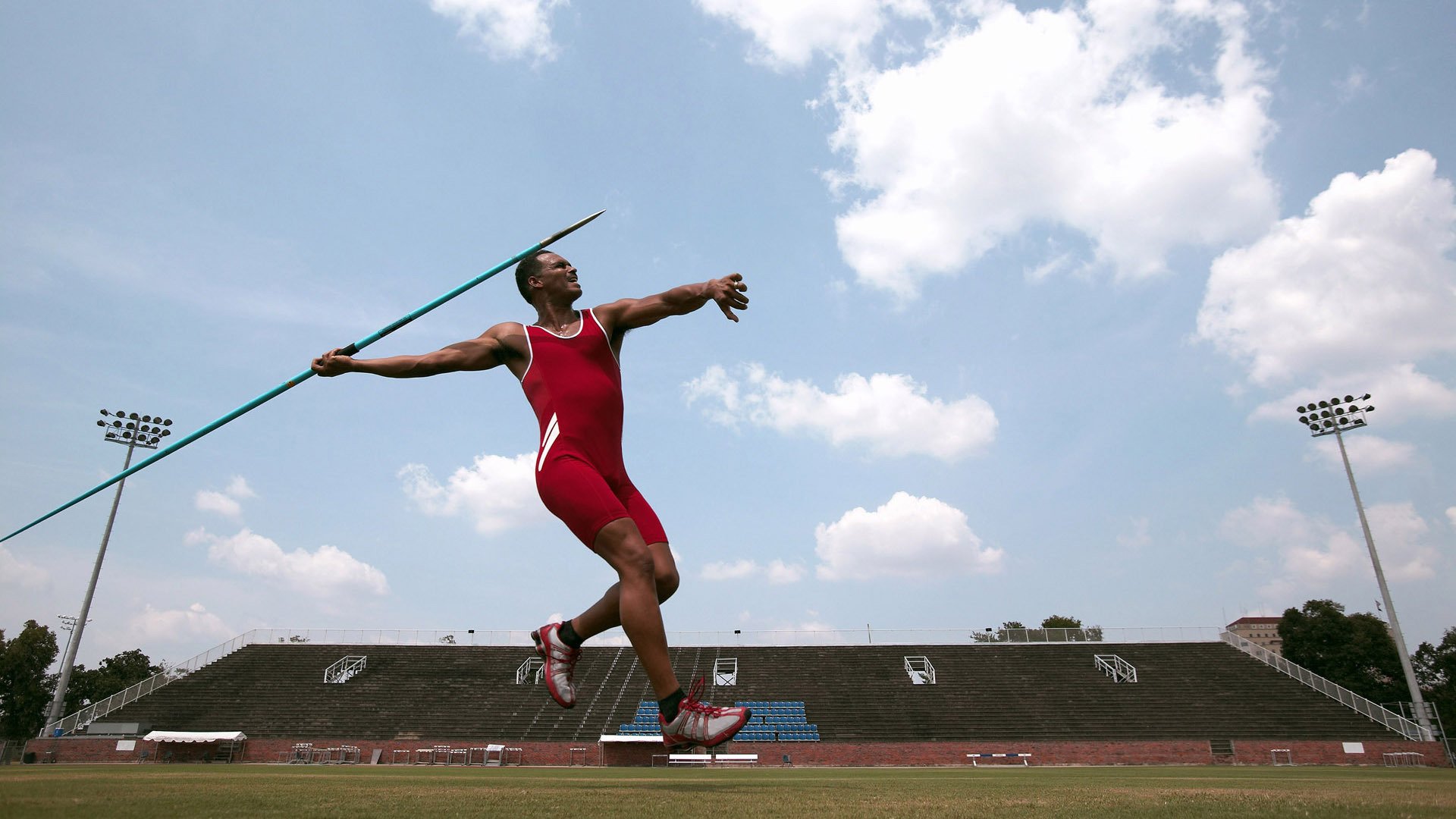 开云中国大陆-_金属未来：硬核科技打造爆炸式运动装备_，金属爆破