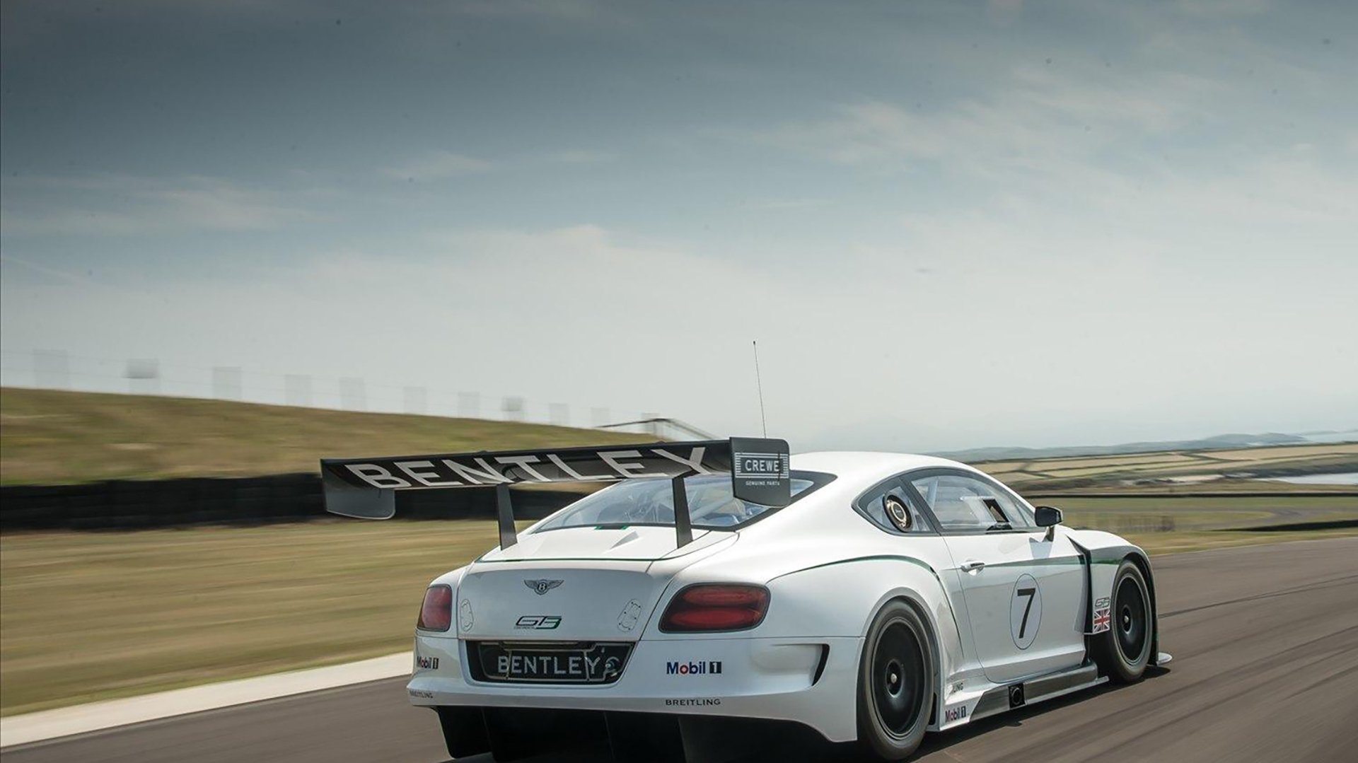 曼城引强援稳固阵容，争冠步伐稳中有进，曼城今夏引援