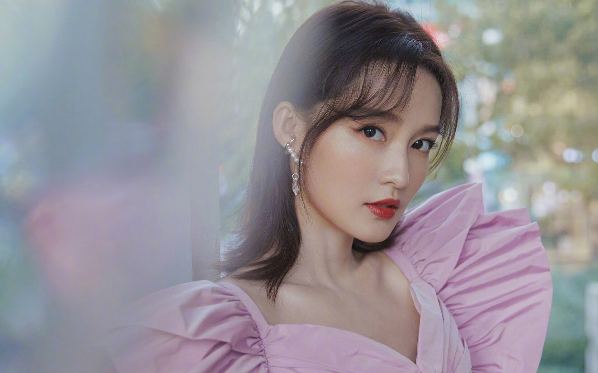 电竞选手如何面对舆论压力：理性看待与坚持自我，如何看待电竞游戏演讲稿