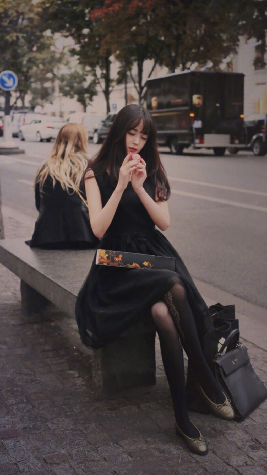 kaiyun中国官方网站-瓦伦西亚劲敌相逢，险胜对手夺得胜利，瓦伦西亚首发