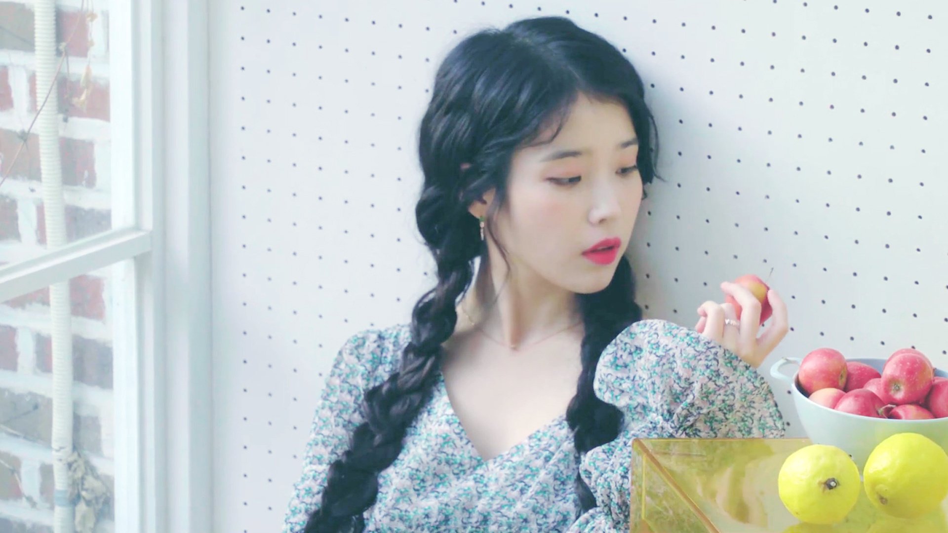 开云体育-黄蜂队签下大牌球员 转会签约正式达成，黄蜂球队以前叫什么