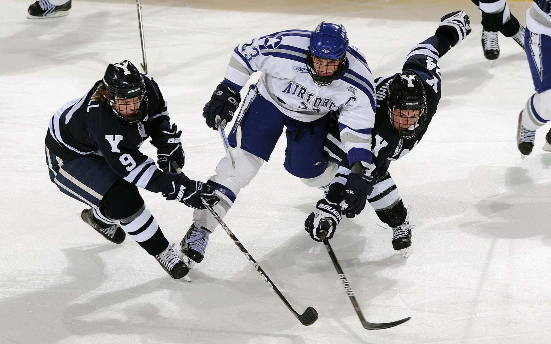国家队技战术复盘缺乏系统流程