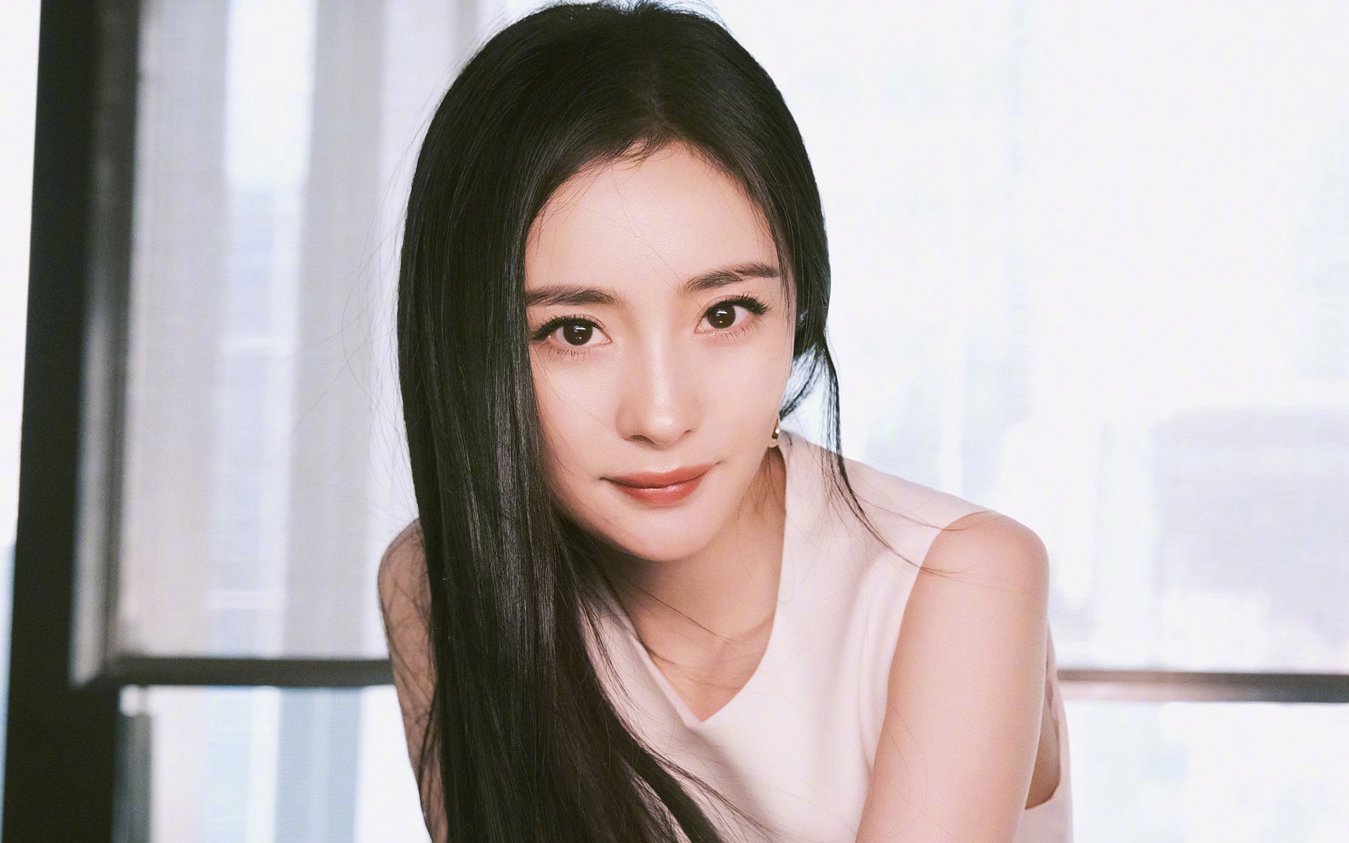 kaiyun网站-安东·李恩：精准传球与出色的防守使他成为全黑队不可或缺的核心